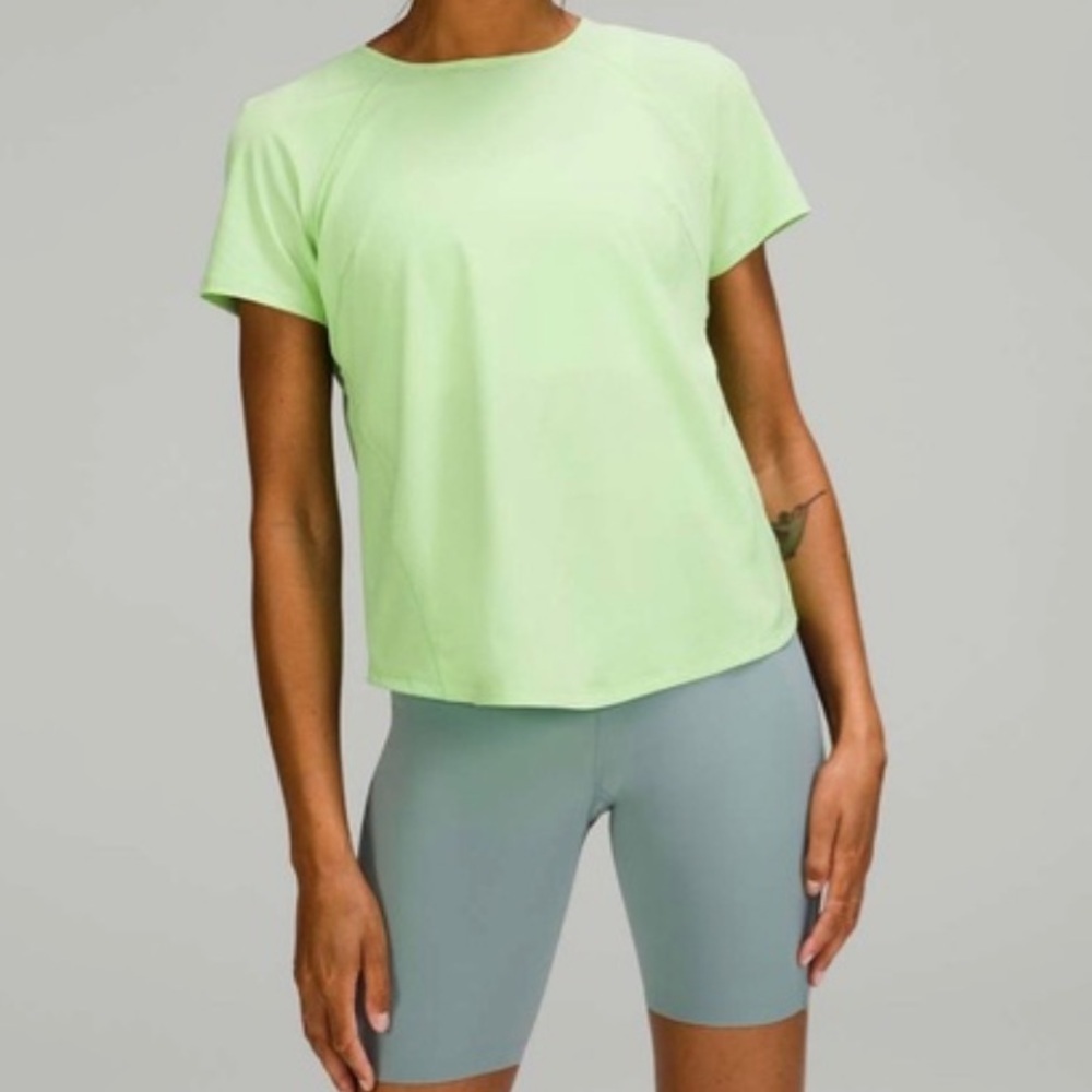 Lululemon Lightweight Stretch Run Short Sleeve Shirt Sz 2